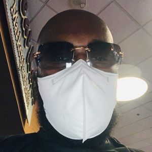 Meet your Posher, Alfred